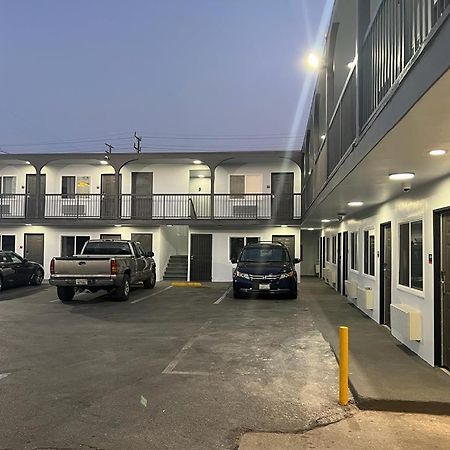 Lux Inn Los Angeles Exterior photo