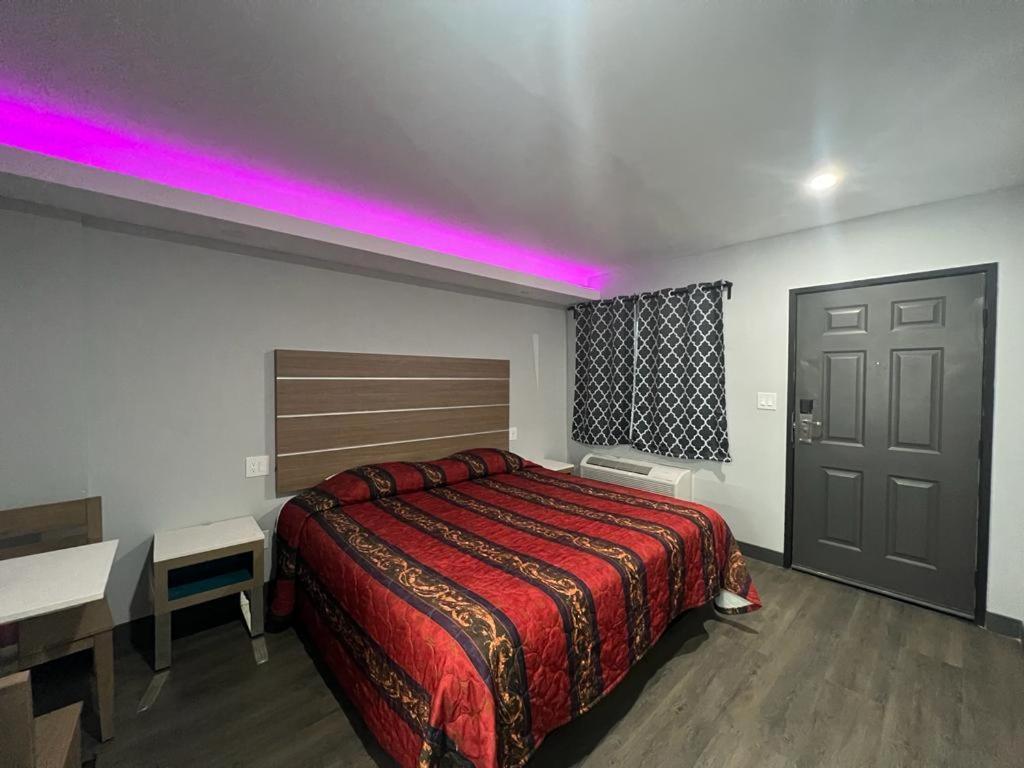 Lux Inn Los Angeles Exterior photo
