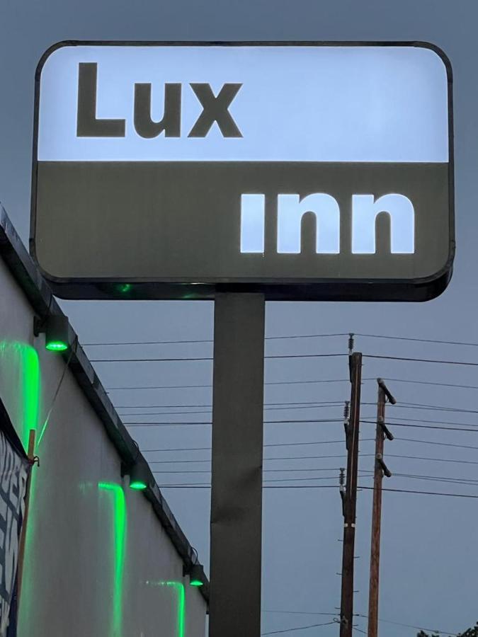 Lux Inn Los Angeles Exterior photo